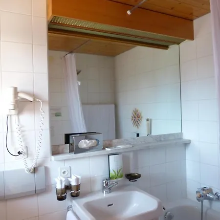 Hotel Ermitage 3*